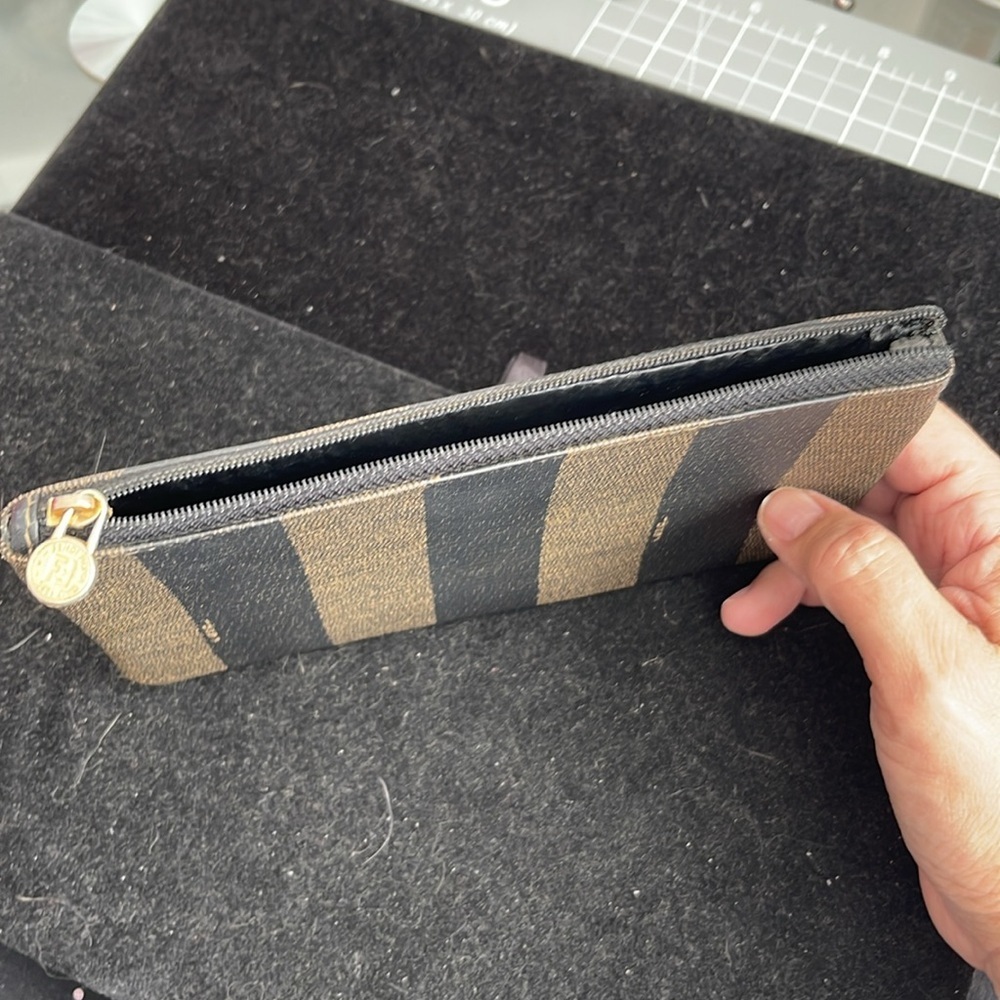 Fendi Authentic Vintage Penguin Stripe Tobacco 3 Zip Clutch/Pouch.MA100 - Picture 3 of 15